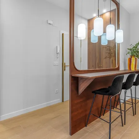 Lux Parking Included Apartament *