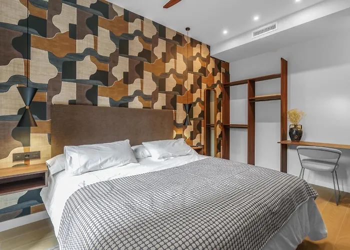 Lux Parking Included アパート